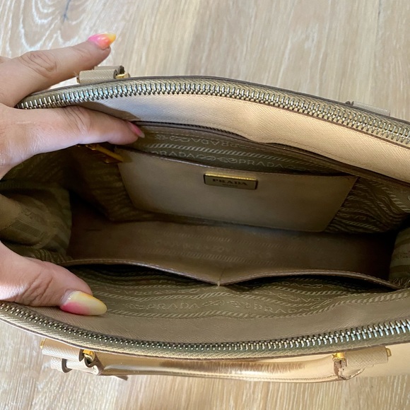 Prada Galleria Double Zip Saffiano Leather - Picture 3 of 13